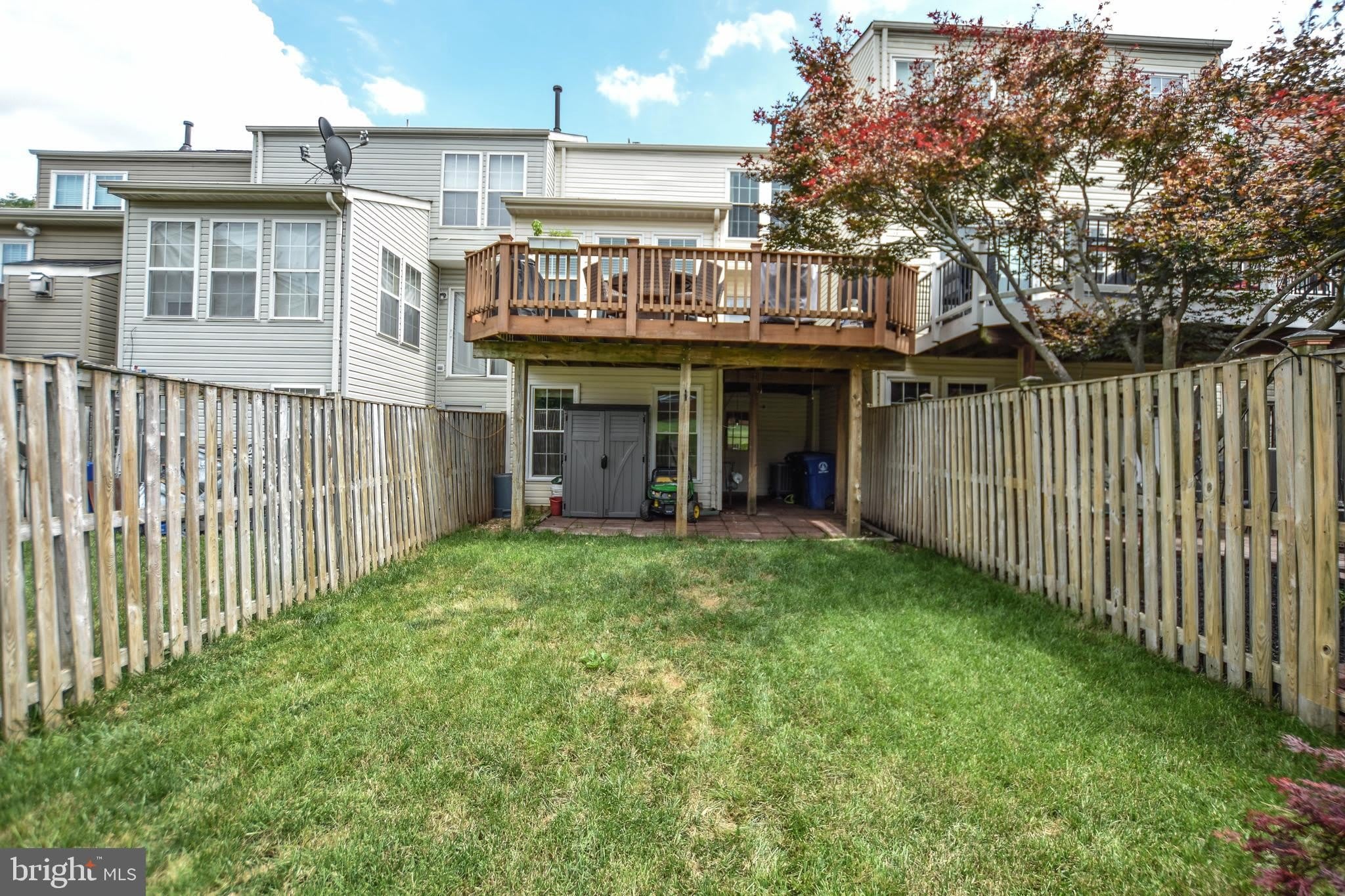 109 SHIRLEY Square SE – photo 4