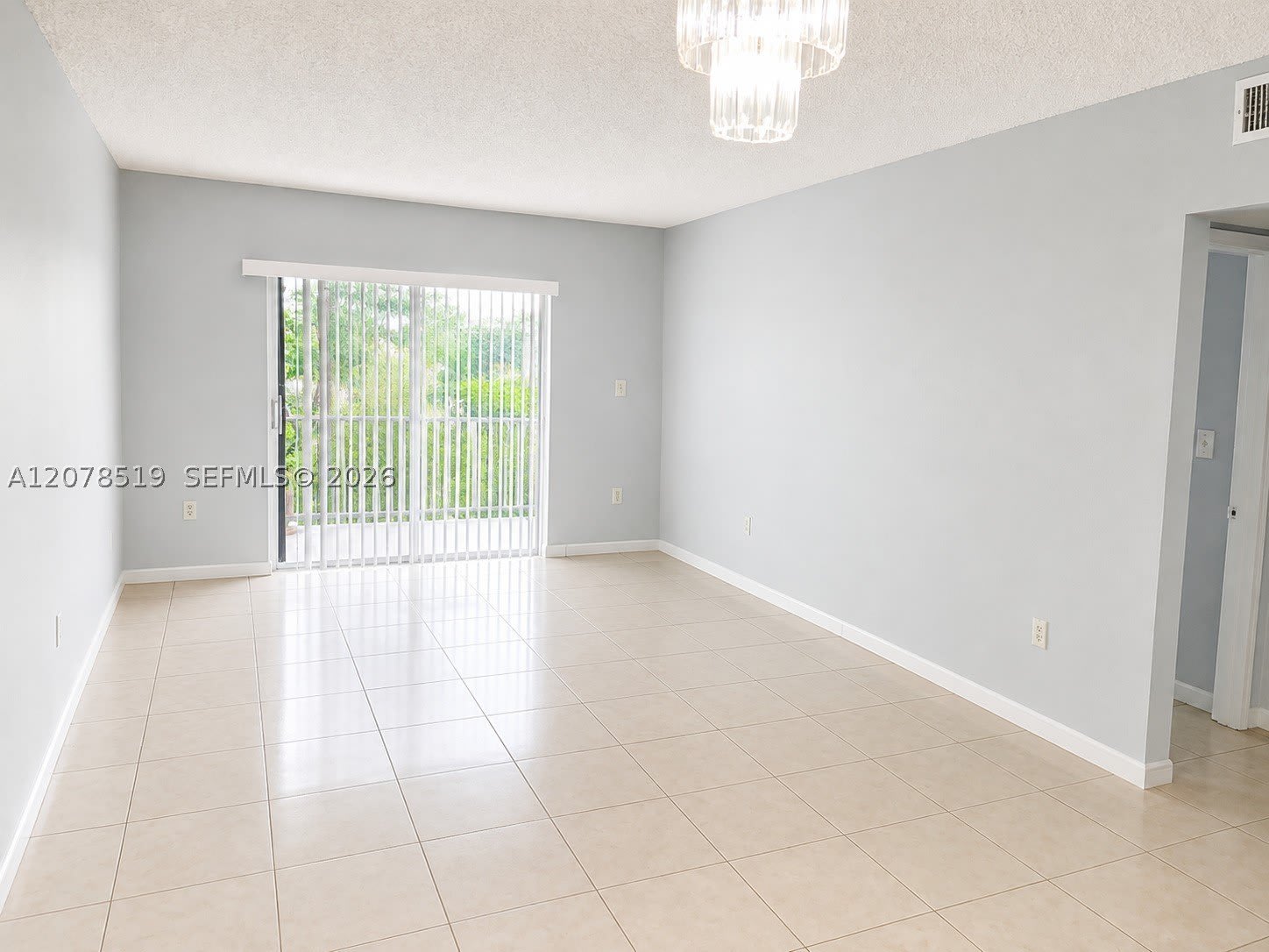 10850 W Flagler St – photo 2