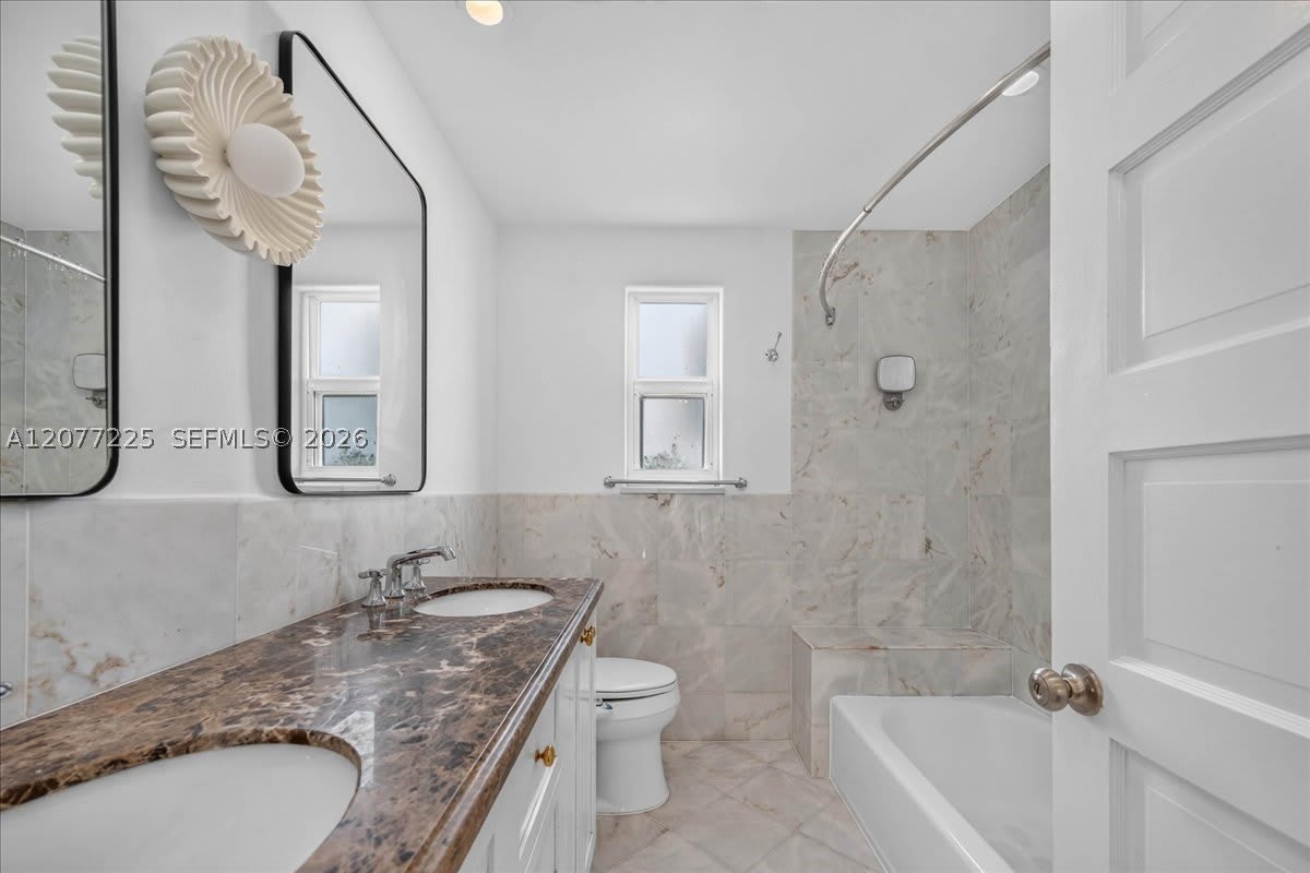 763 NE 75th St – photo 3