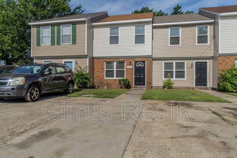 2788 Peach St – photo 1
