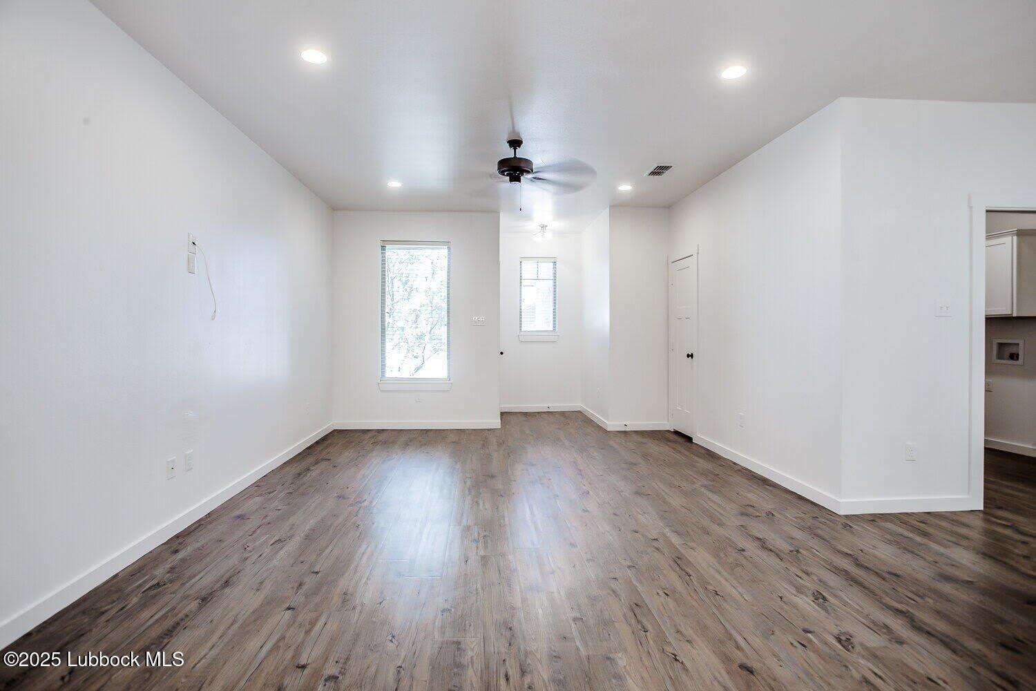 2537 138Th Street – photo 4