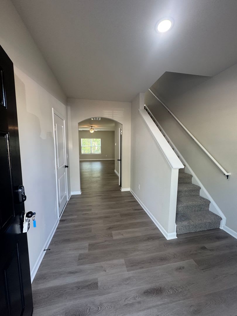 Move In Ready 4BR/2.5BA Home located in Stoneygreen Community – photo 2