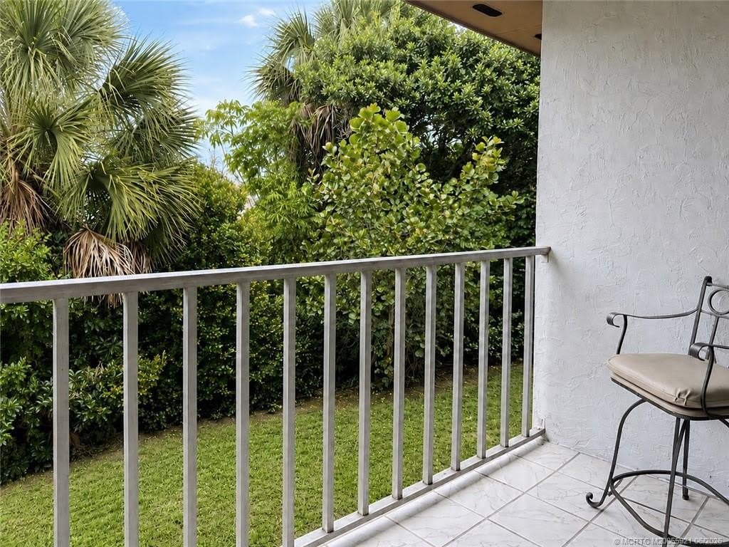 615 Nw Oleander Street – photo 5