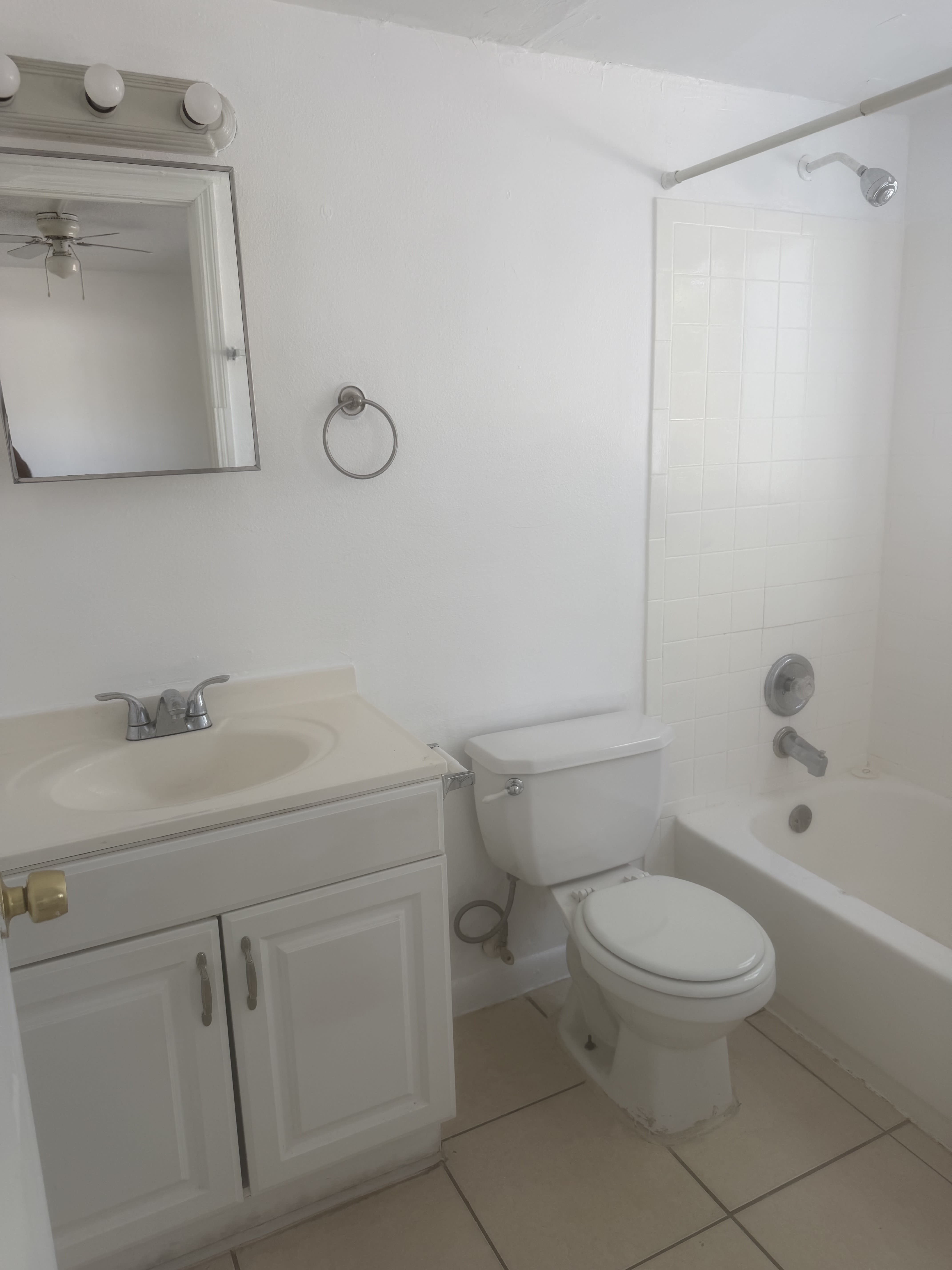 229 W Lancaster Rd – photo 4