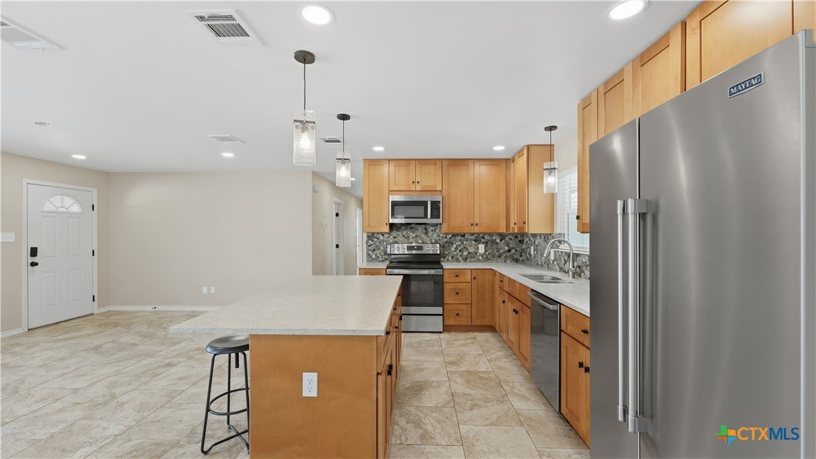 1409 Highland Drive – photo 5
