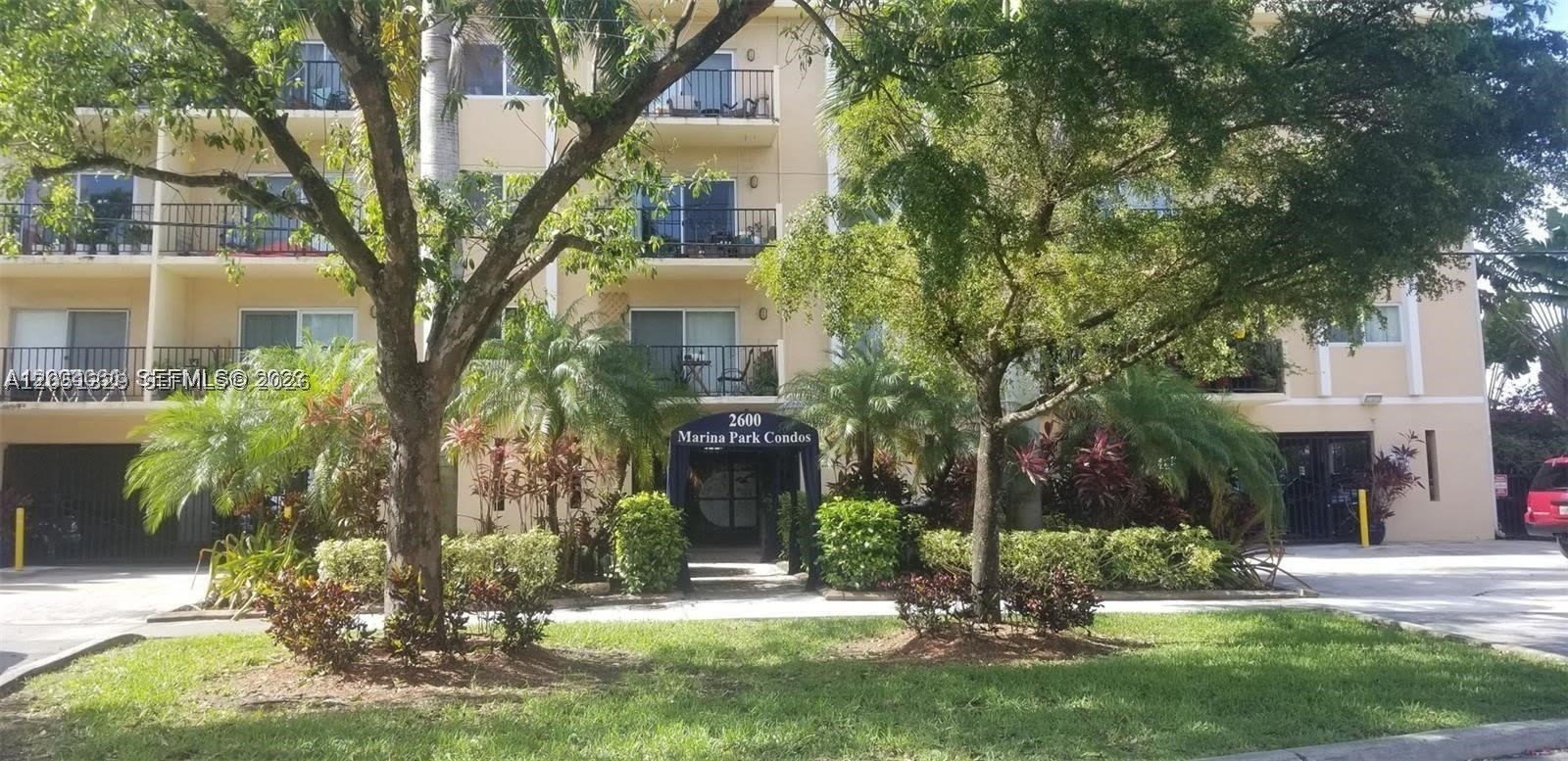 2600 NE 135th St – photo 2