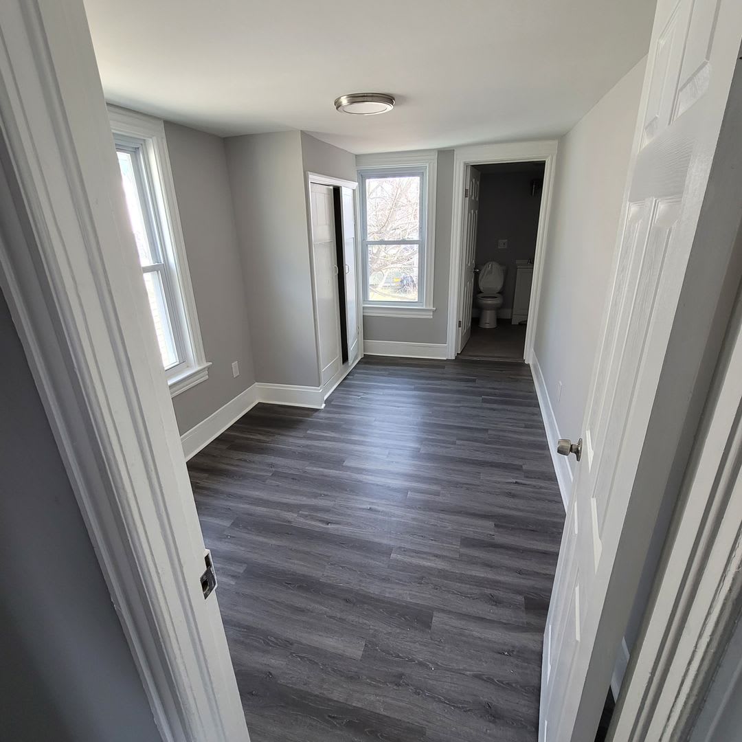 Newly Renovated 3 bedroom, 1.5 Bath House-Ready for move in! – photo 2