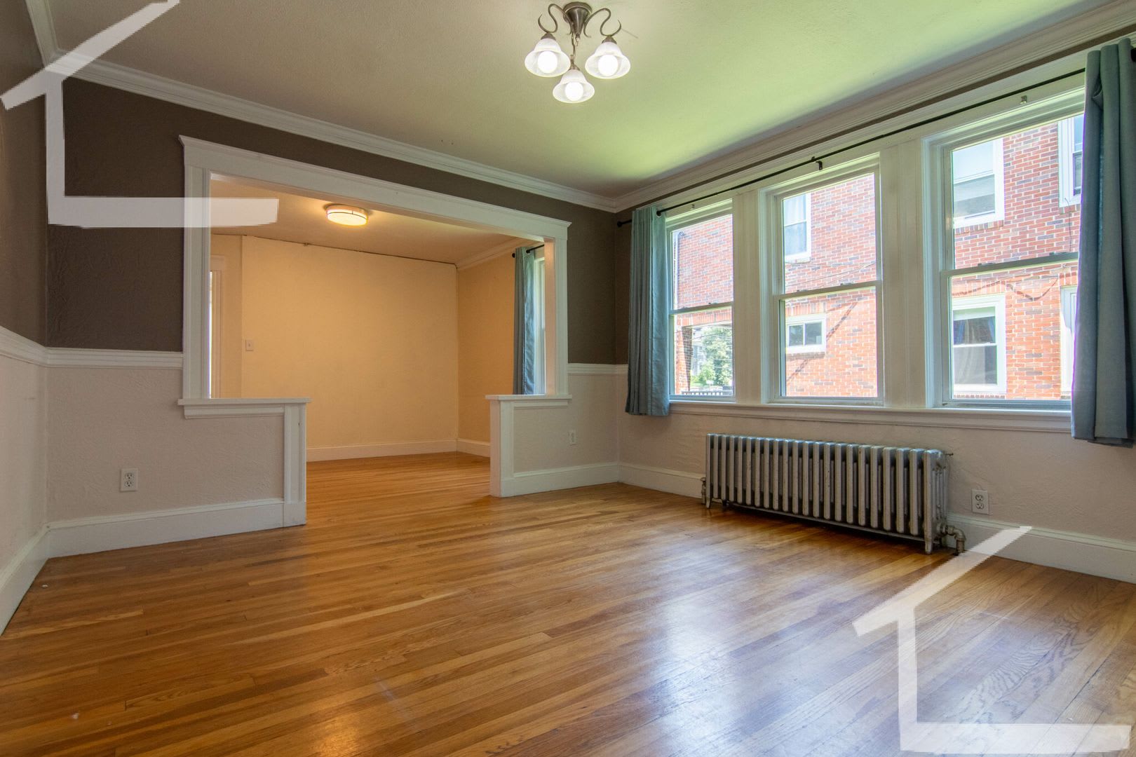 Great 3 Bed (1st Fl Duplex) Close to Green Line and Bus Stop – photo 4