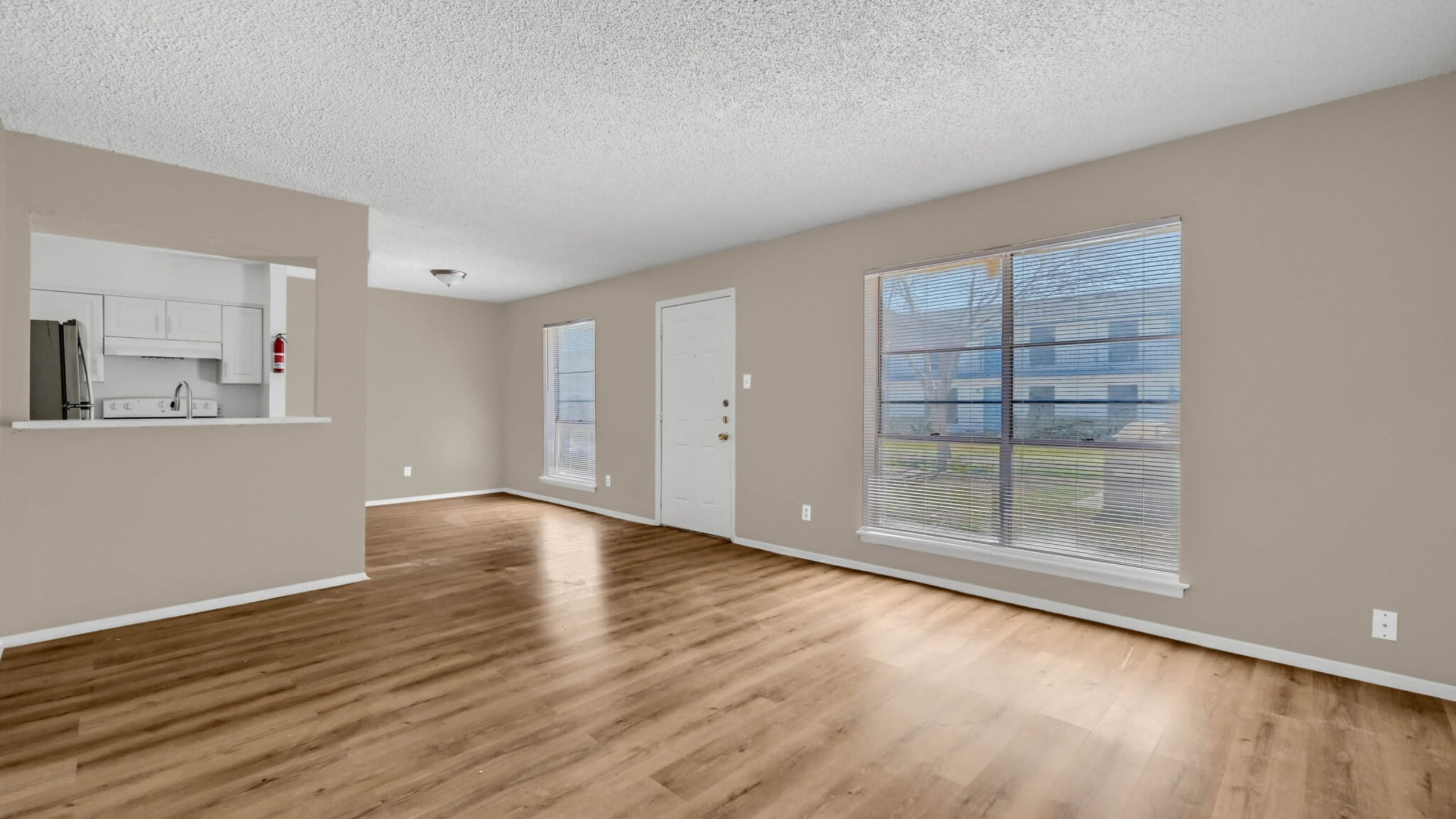 Hickory Apartments – photo 5