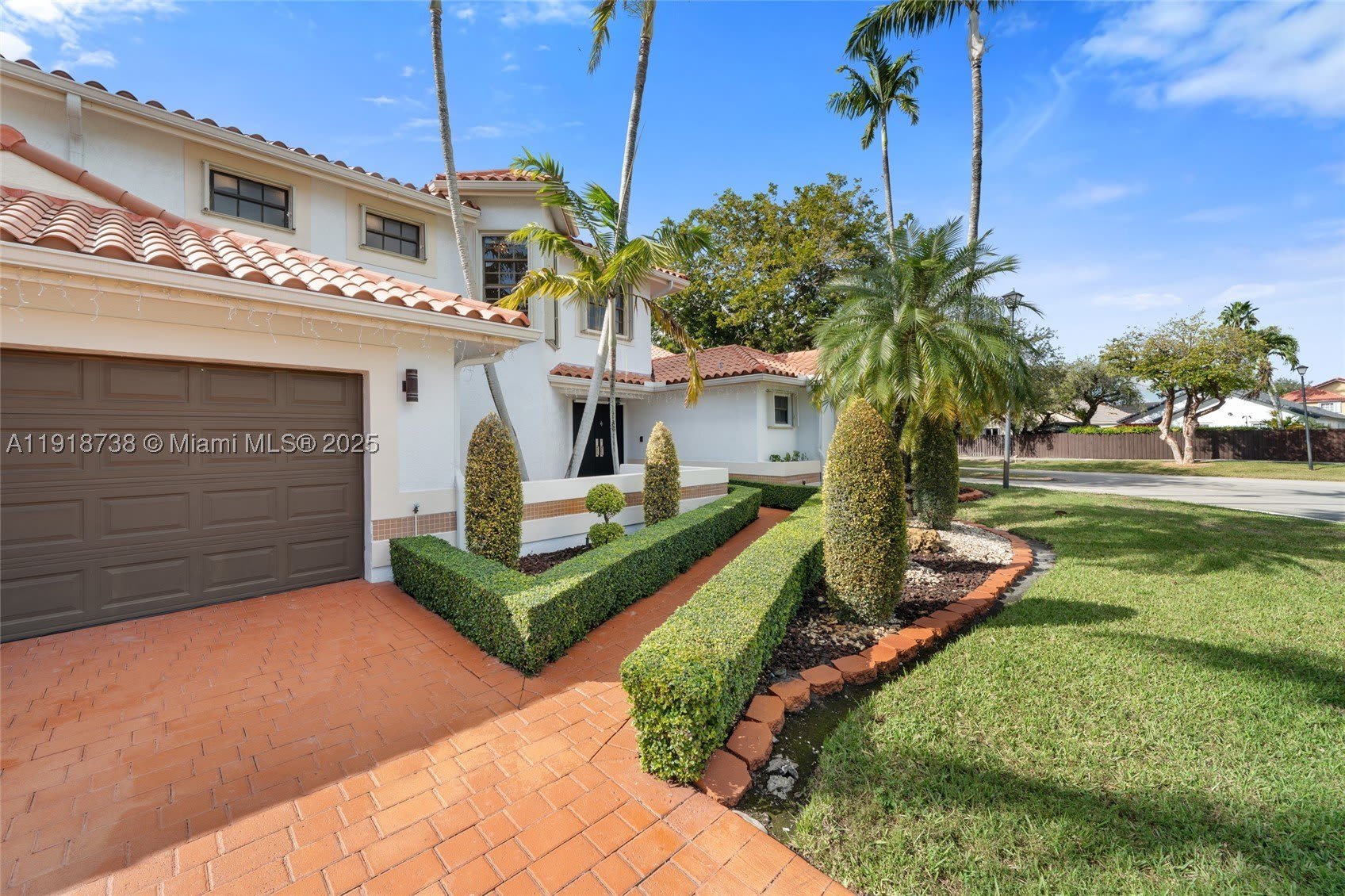 5424 SW 154th Pl – photo 4