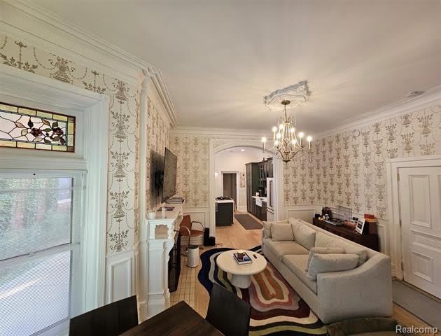 669 W Canfield Street – photo 4