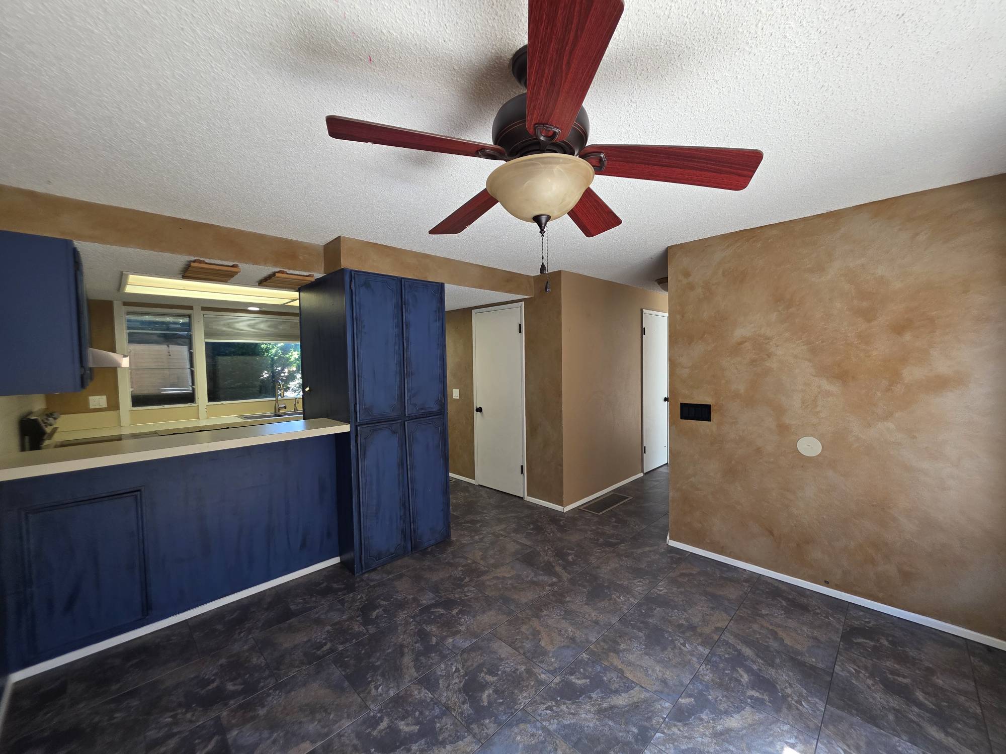 1623 Mowry Square – photo 2