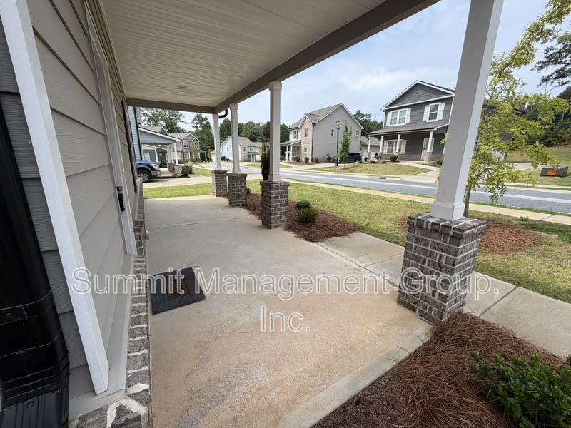 160 Heard Lane – photo 2