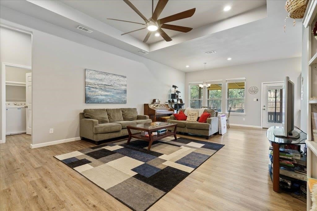 306 Songwood Drive – photo 4
