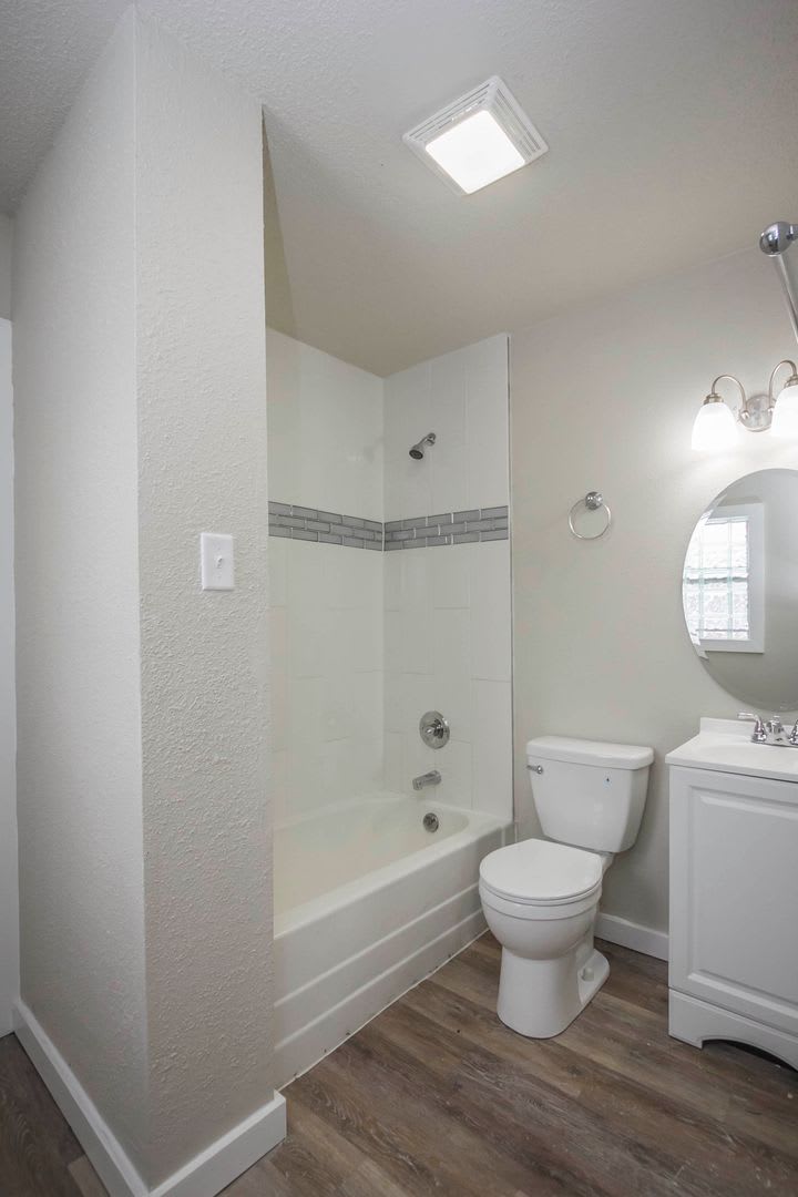 Charming 3 Bedroom 1 Bath Home – photo 1