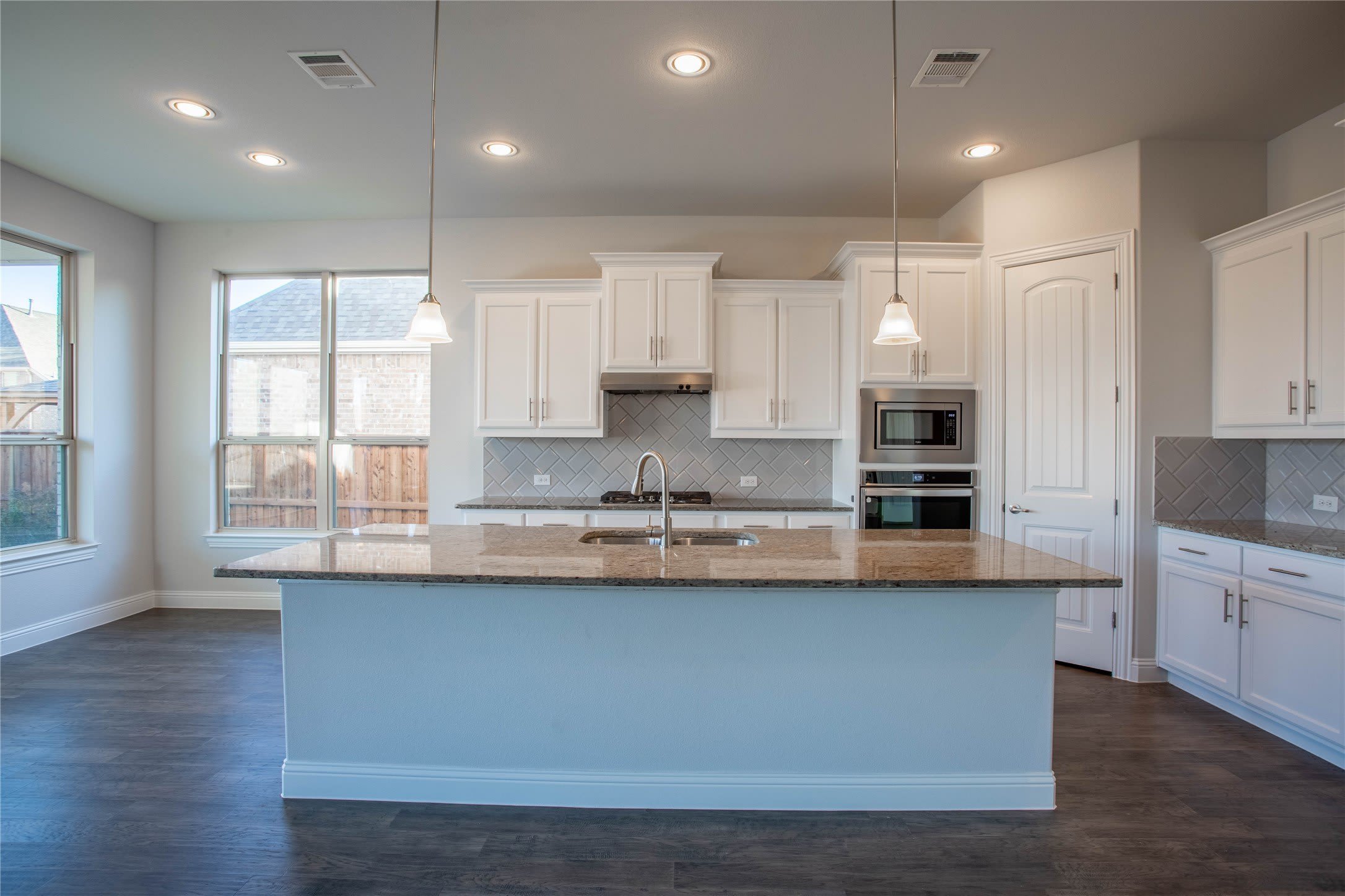 7600 Clear Rapids Drive – photo 5