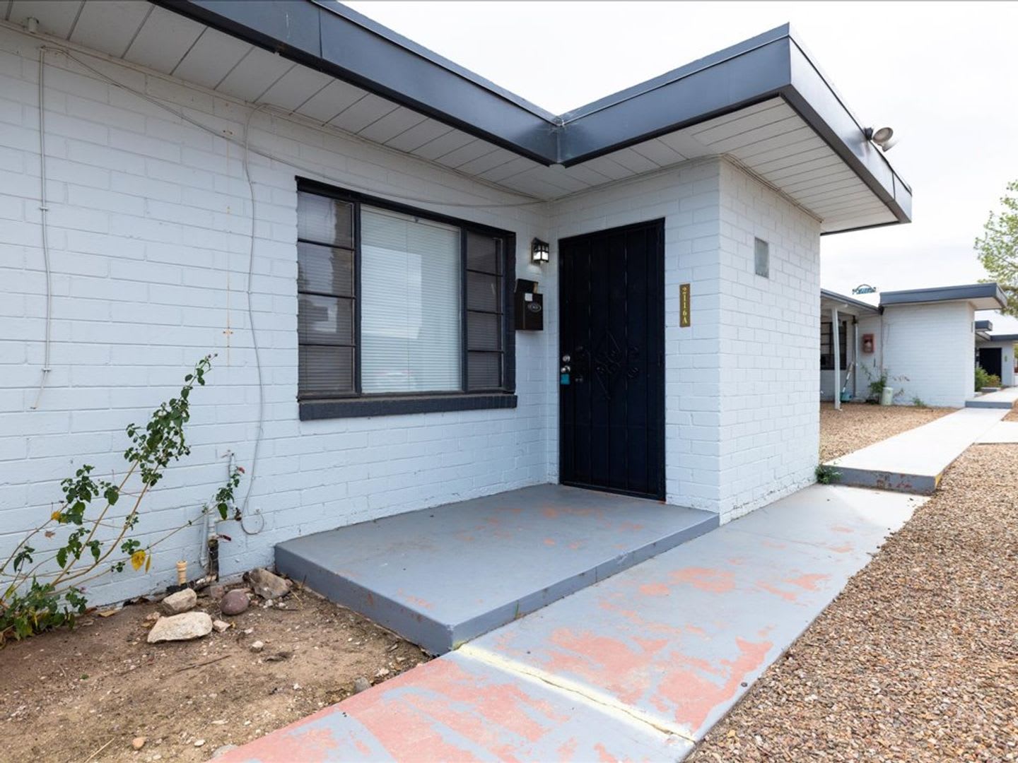Cozy & Modern 2-Bedroom Home – photo 2