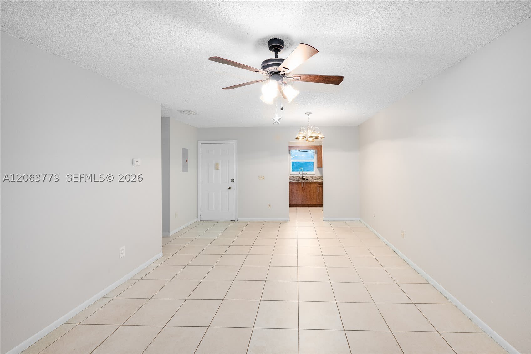 2683 Lakehaven Rd – photo 2