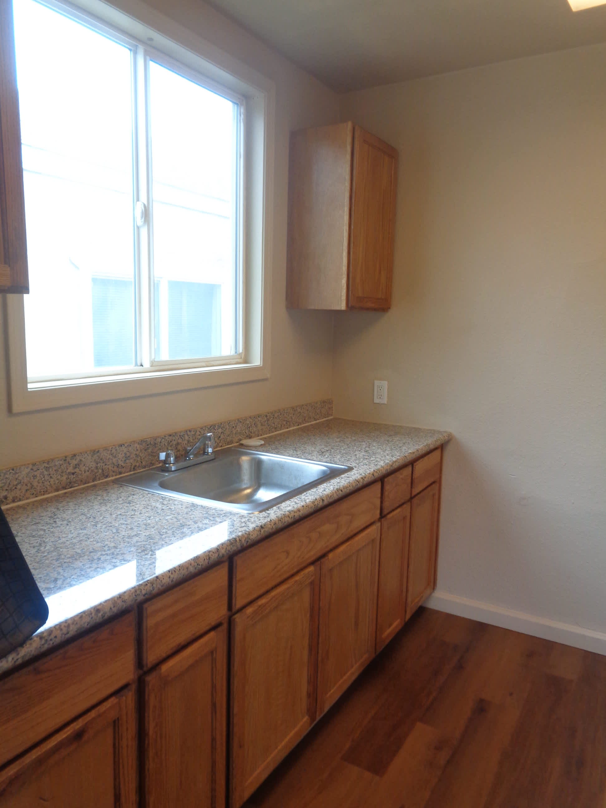649 Elm Street #2 – photo 4