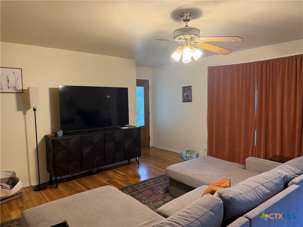 726 Encino Drive – photo 2
