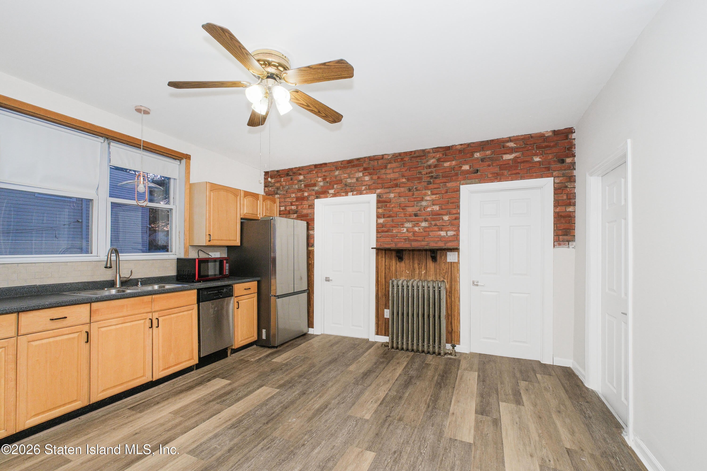 413 Cary Ave – photo 4