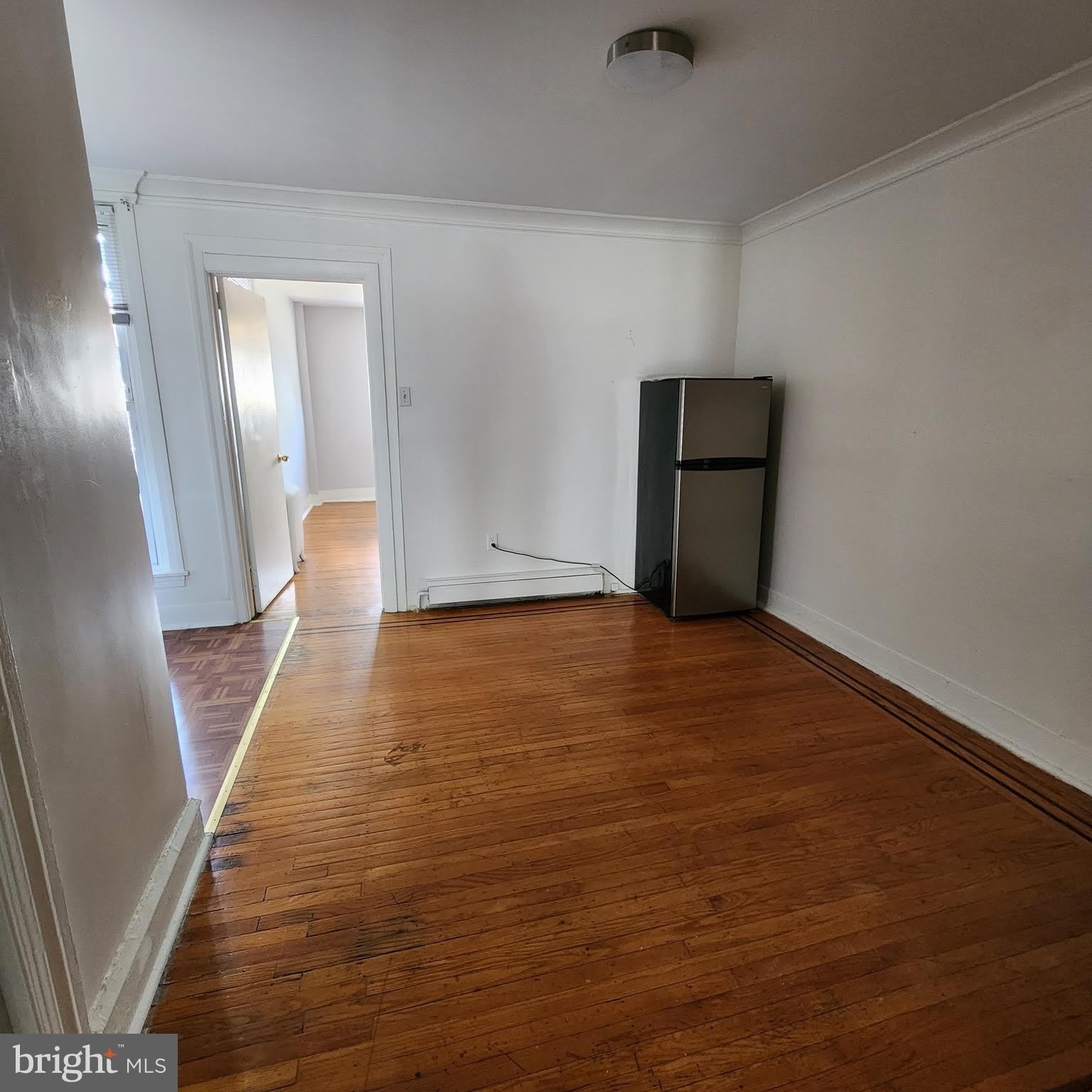 5645 DIAMOND Street – photo 2