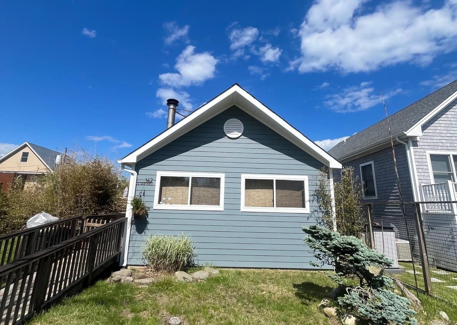 142 Bungalow – photo 1