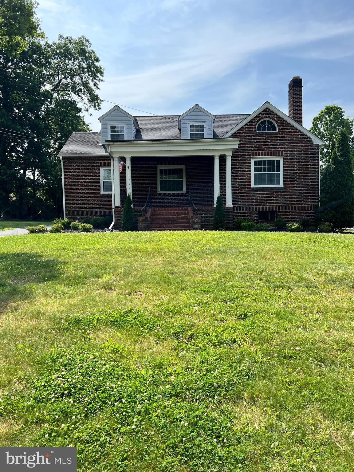 9409 BELAIR Road – photo 1