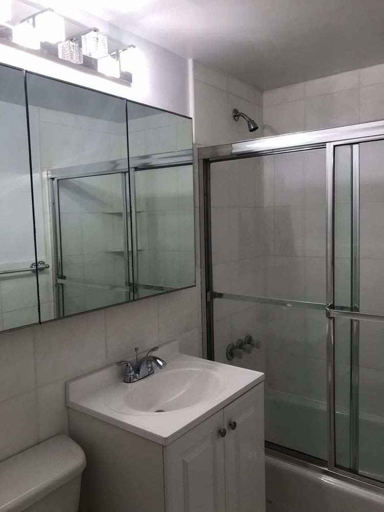 1570 1st Avenue – photo 1