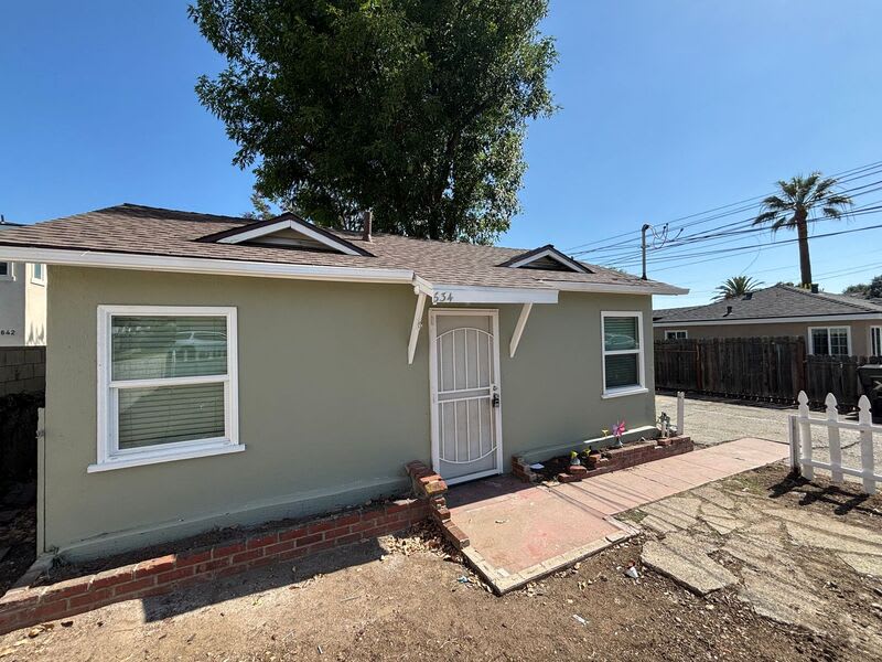 634 638 E Lemon Ave – photo 2