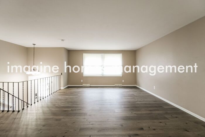 1184 Bucknell Drive – photo 3