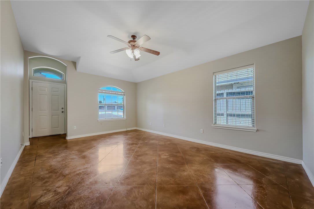 6618 Rhine Drive – photo 5