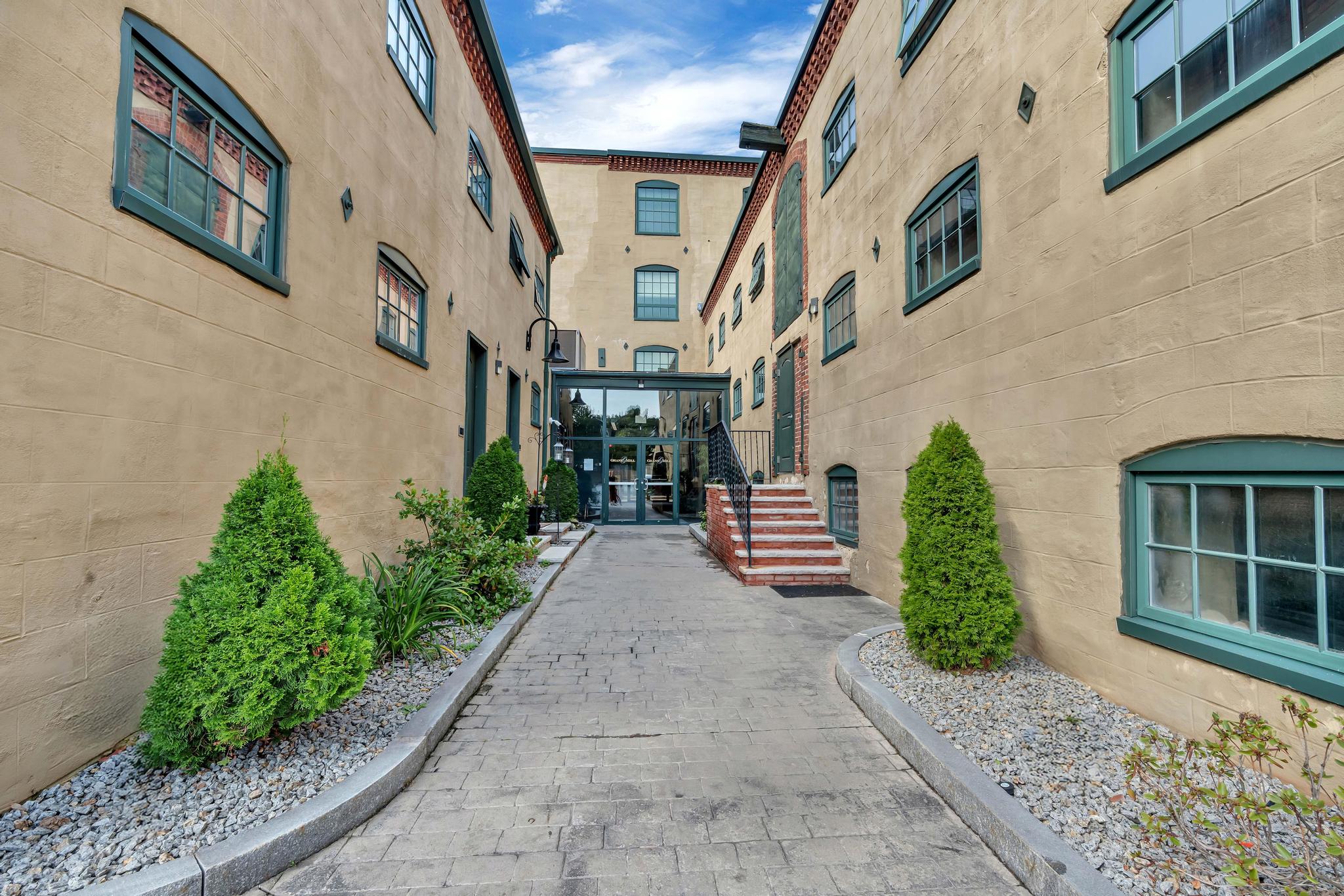 365 Orms Street 3 – photo 4