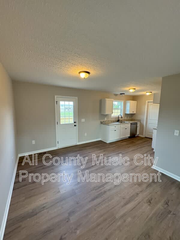 1604 Alan Perryman Ave – photo 4