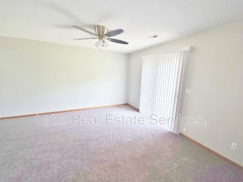1834 Kingbird Ln – photo 4
