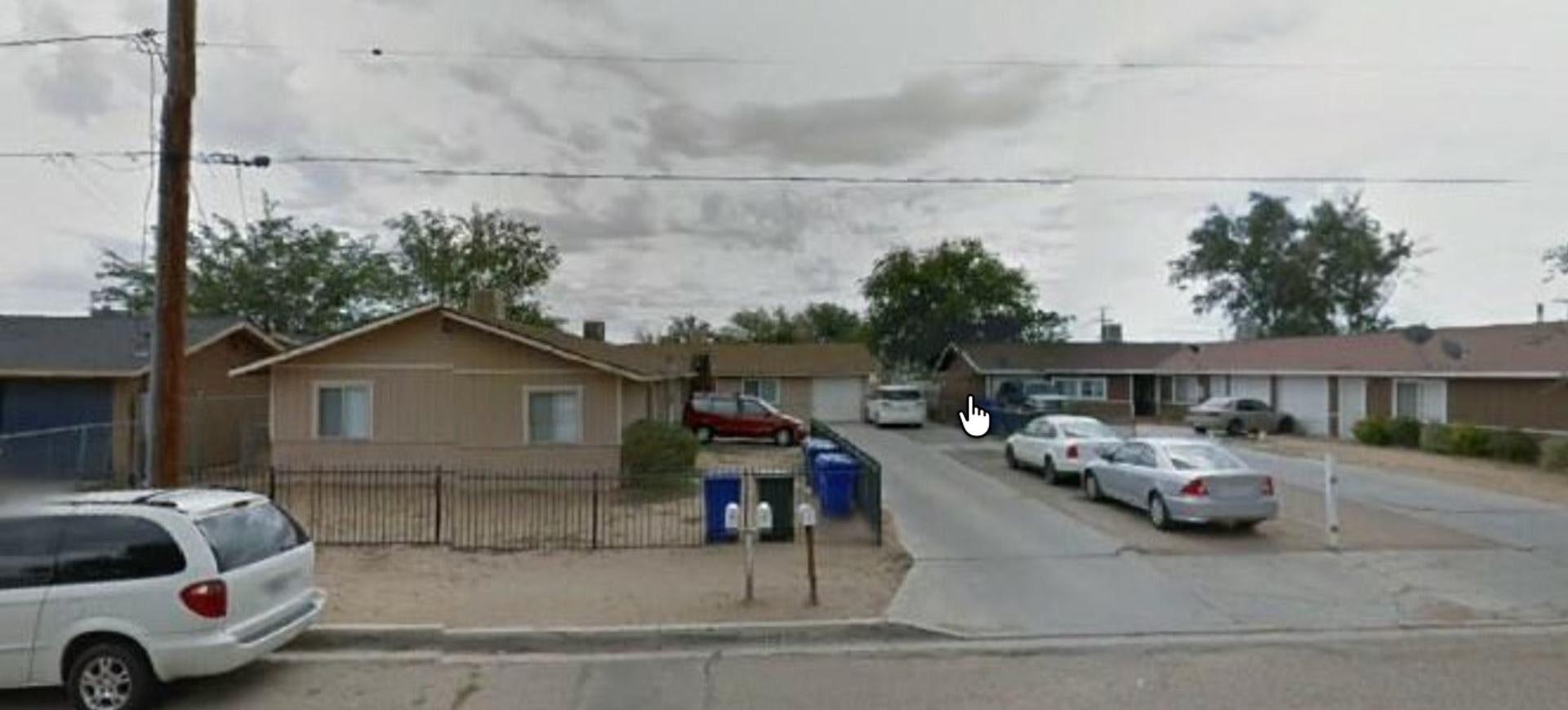 Coming Soon! RARE Adelanto Vacancy Cozy 2 Bedroom, 1 Bath Single-Story Tri-Plex Apartment Home! – photo 1