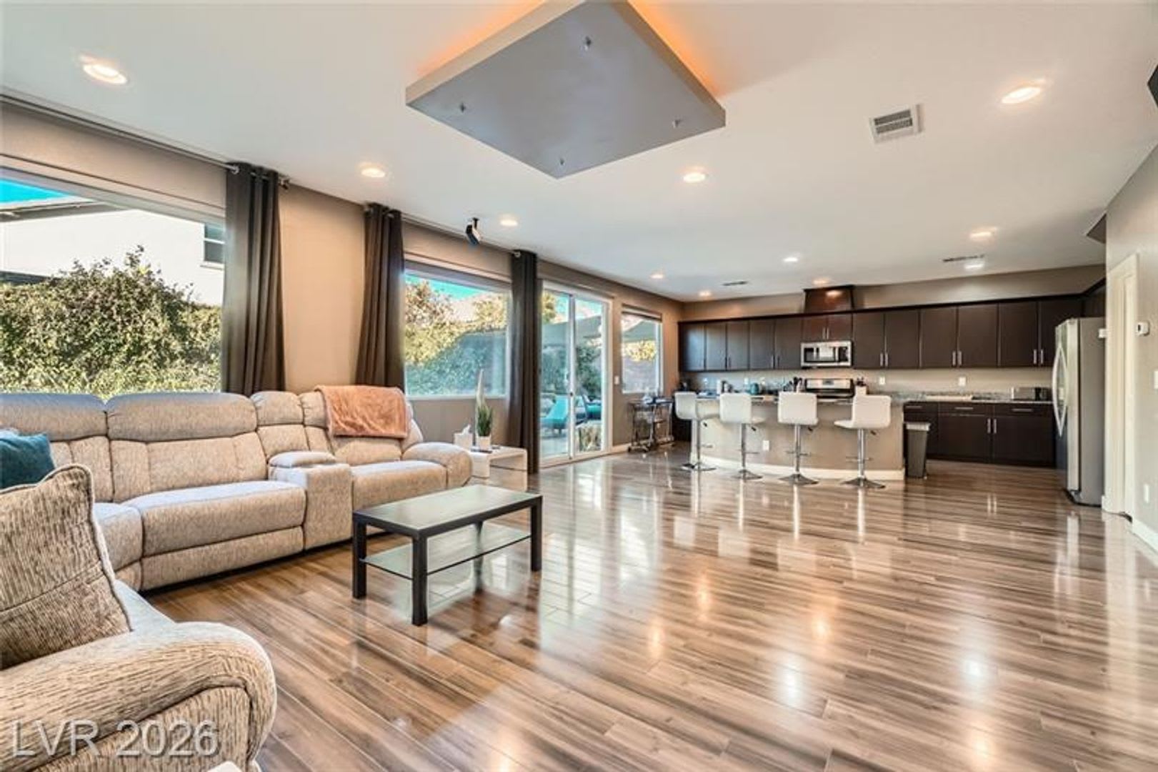 Executive Furnished Pool Home – photo 3
