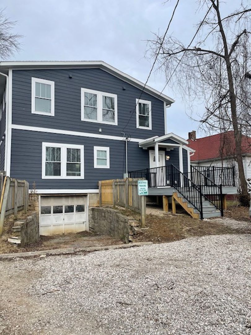 426 E. 10th – photo 2