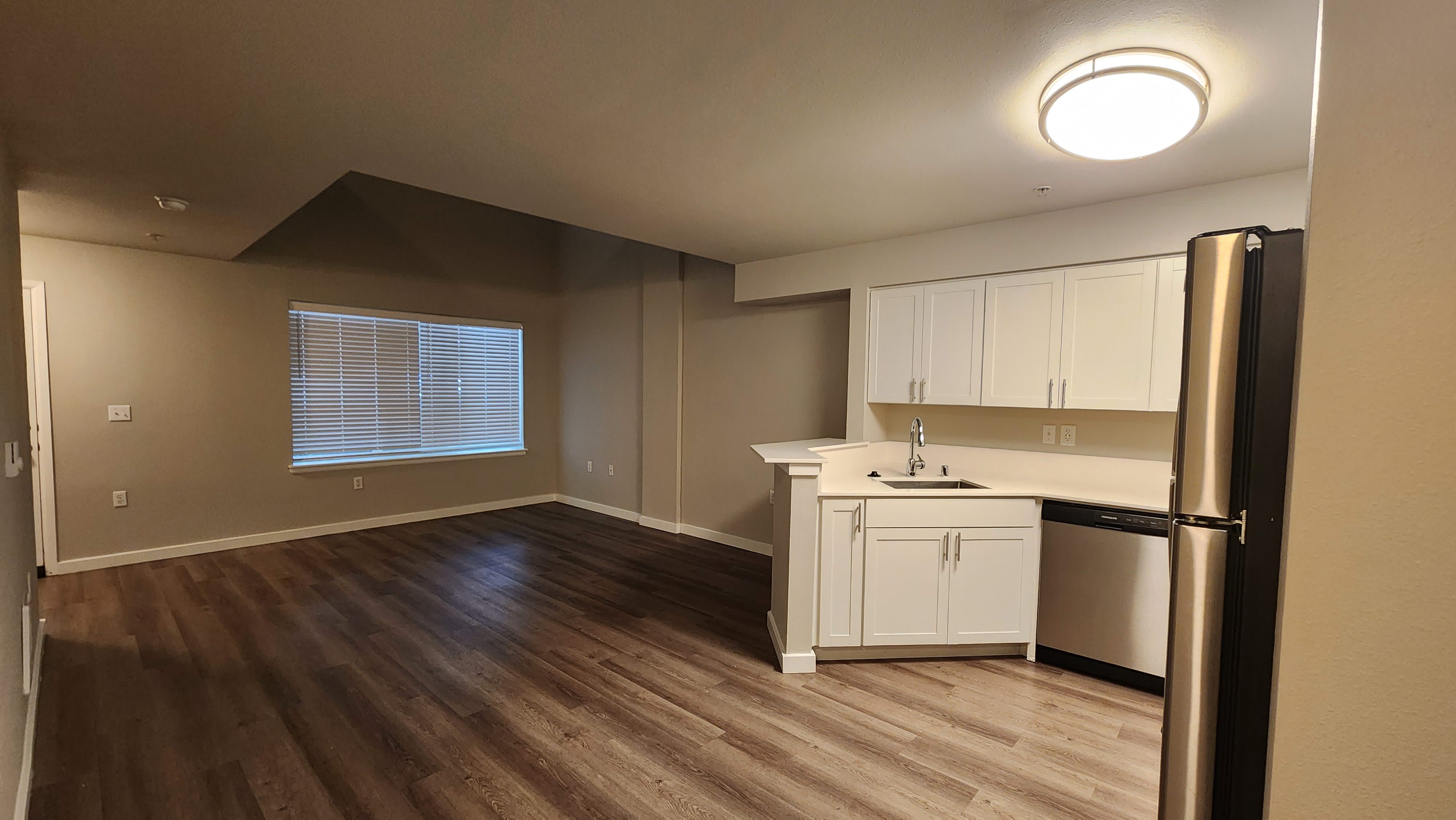 95 Burnett – photo 2