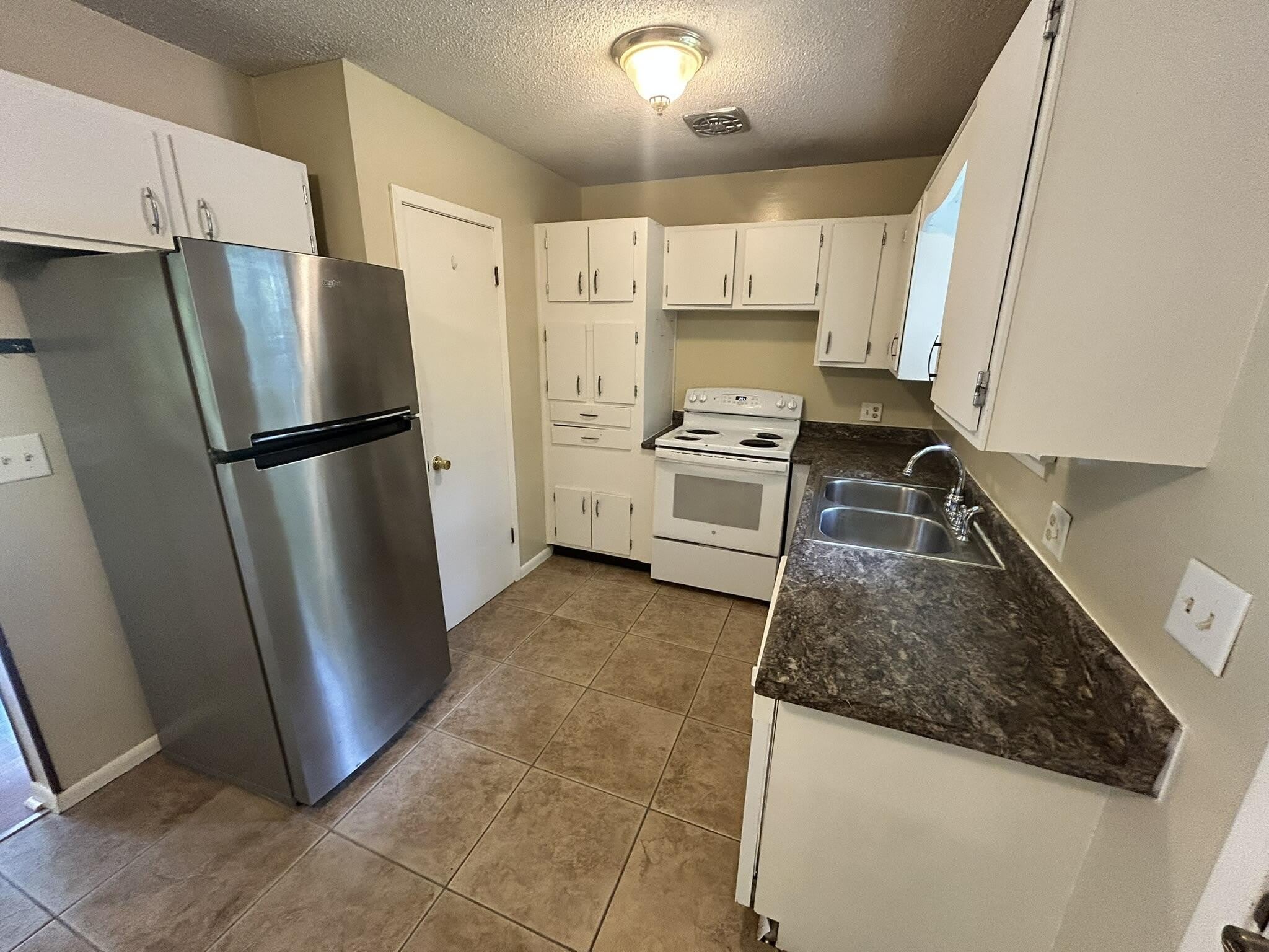 1511 Texas Parkway – photo 5