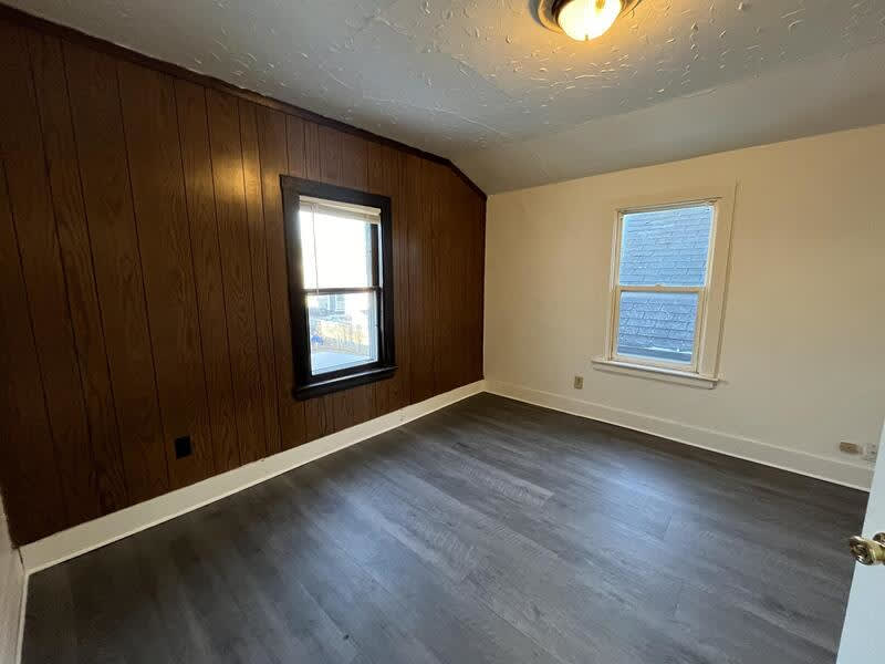 922-924 Erie Avenue – photo 5