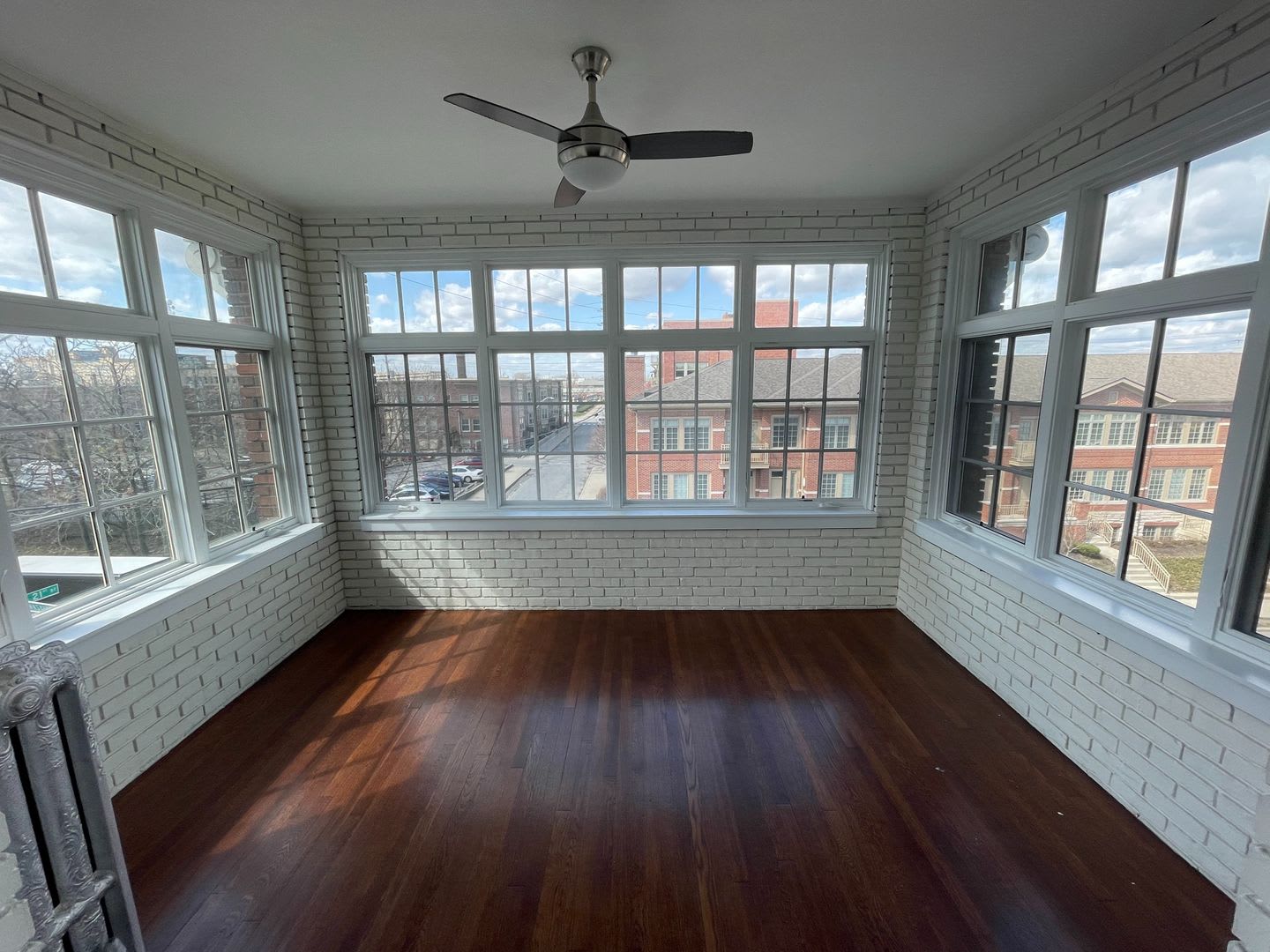 Large 3 Bedroom w/sunroom in Herron Morton 2200/Sq. Ft. – photo 4