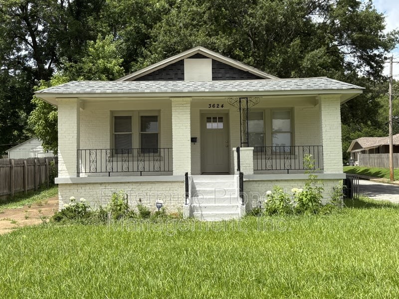 3624 Marion Ave – photo 1