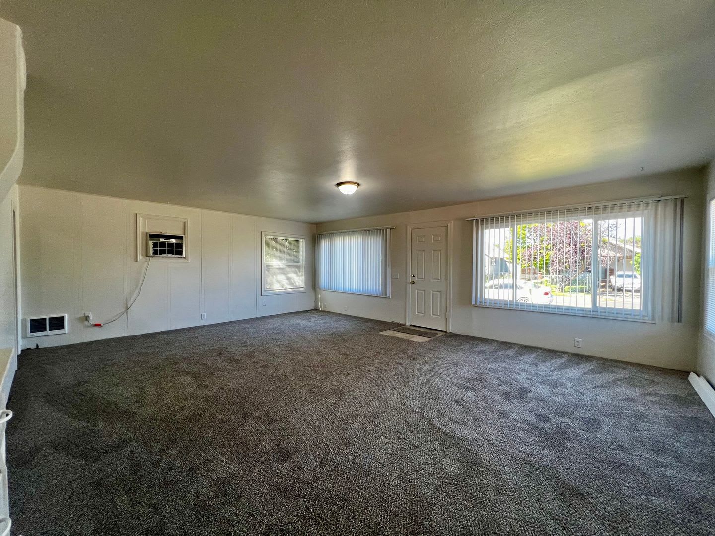 Non-Refundable & Security Deposit Total: $1500.00 – photo 2