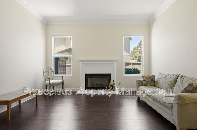 2792 Camphor Ct – photo 2
