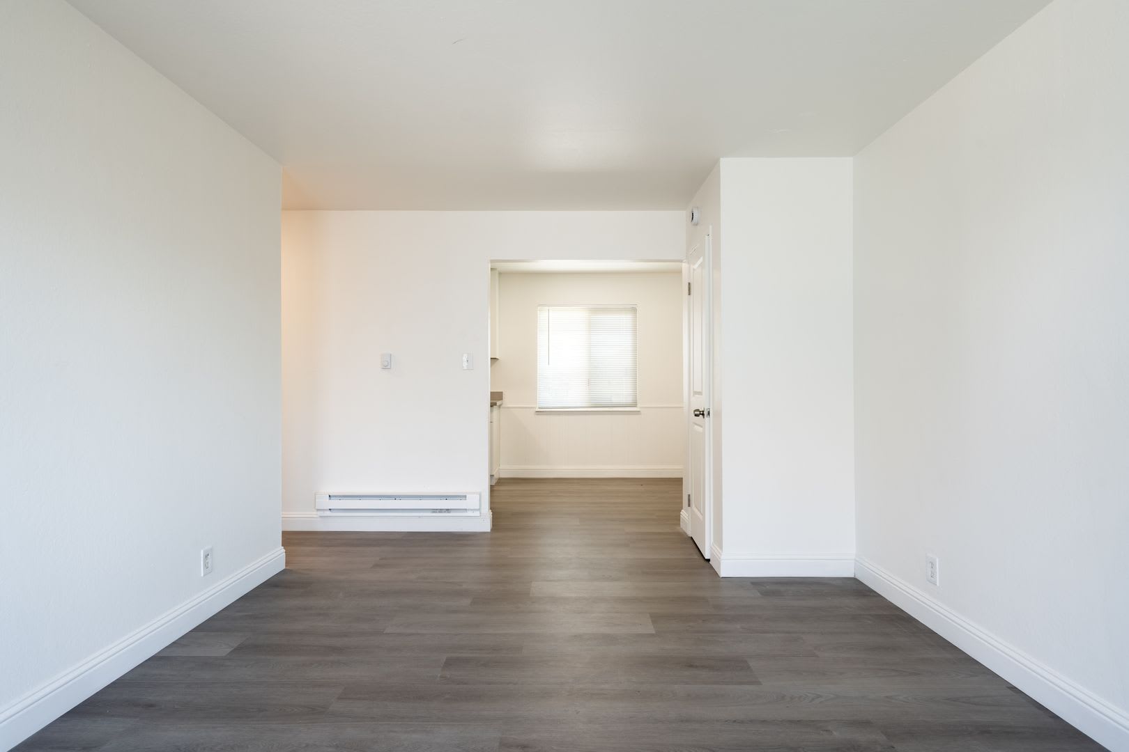 2633 E 16Th St – photo 3