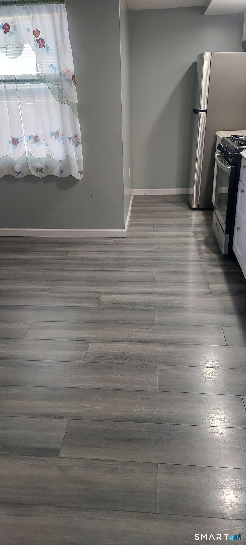 452 Wethersfield Avenue – photo 2