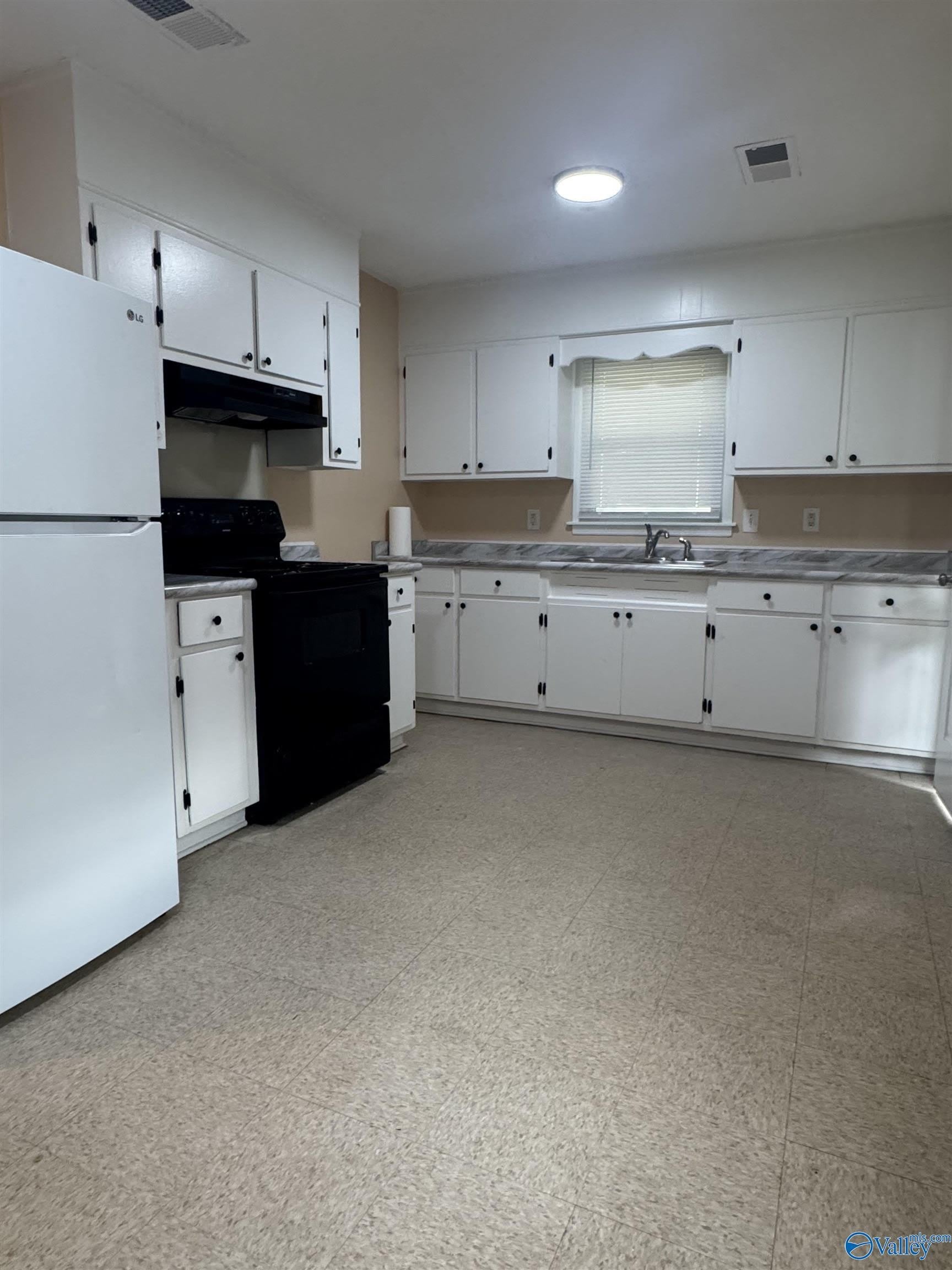 4407 Gazette Drive – photo 5