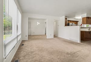 350 Hollywood Drive – photo 4