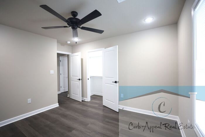 910 East Word Avenue – photo 4
